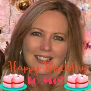 Meet your Posher, Laurie